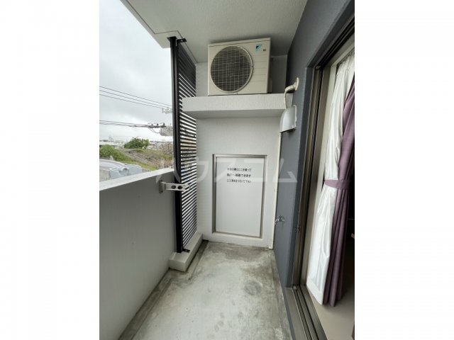 13/19 バルコニー