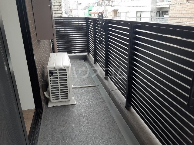 18/25 バルコニー