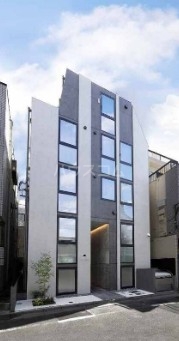 19/22 エントランス