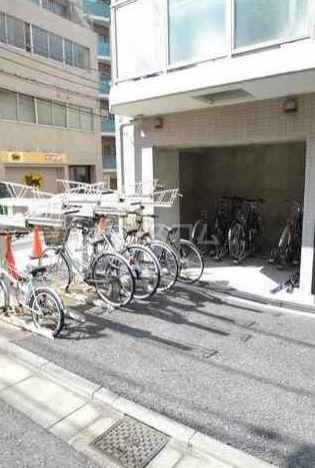 13/18 駐車場