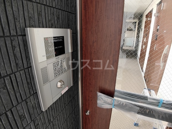 22/30 エントランス