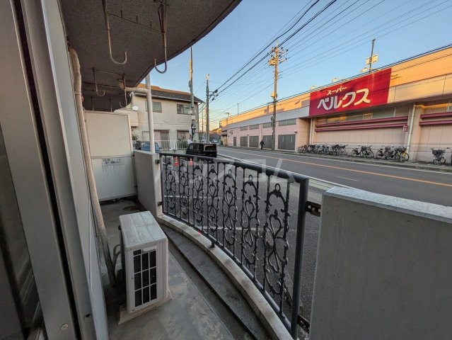 23/30 バルコニー