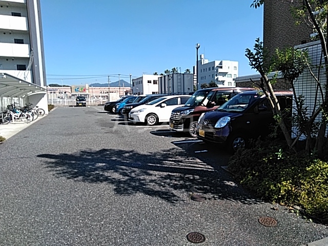 20/21 駐車場
