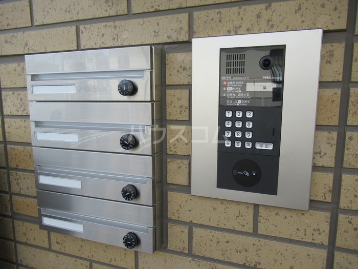 20/28 エントランス