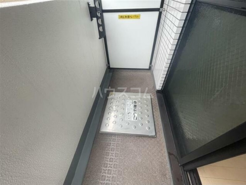 13/21 バルコニー