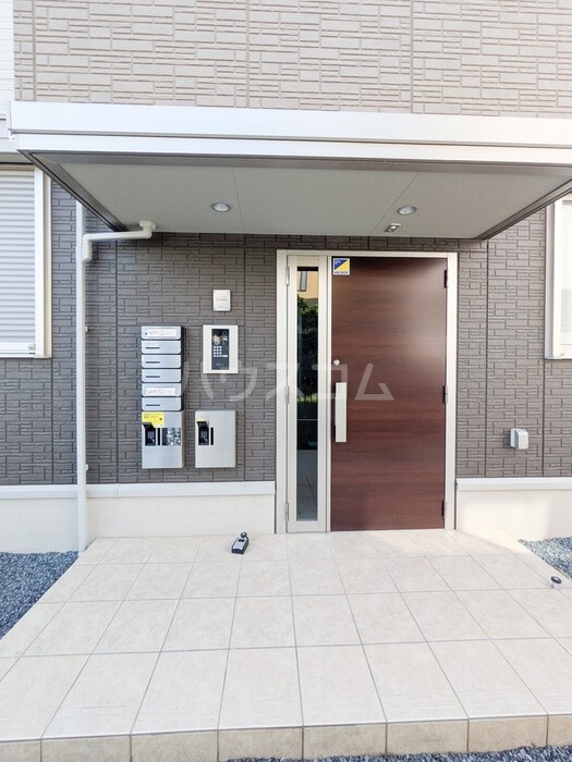 16/26 エントランス