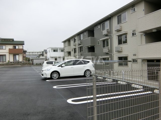 18/19 駐車場