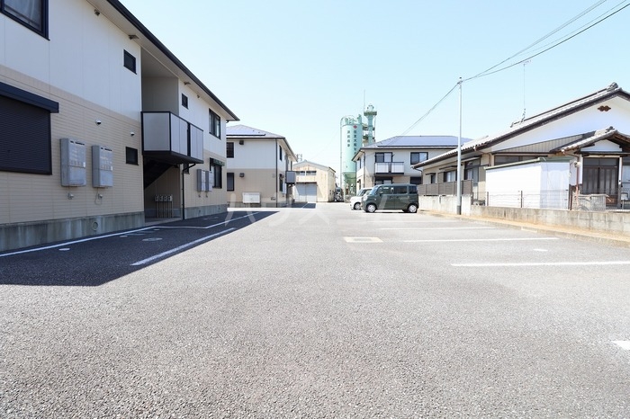 2/5 駐車場