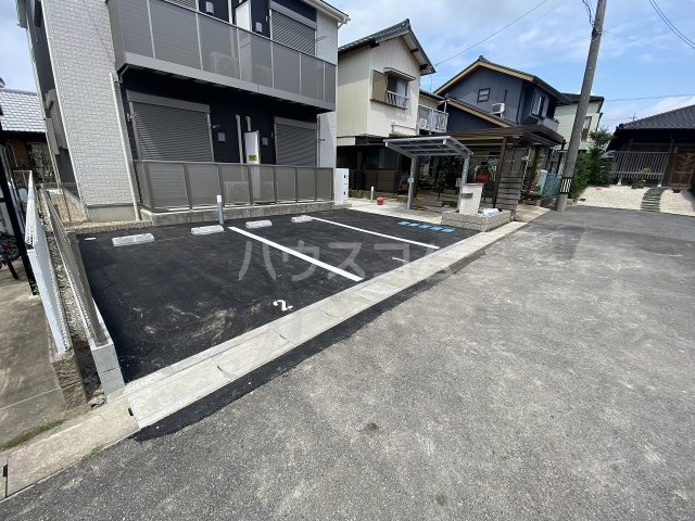 22/30 駐車場