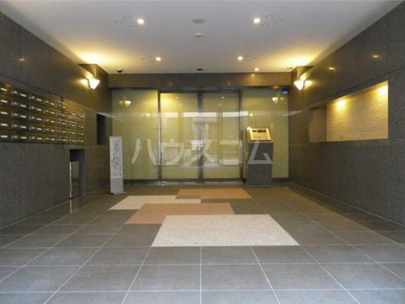 22/29 エントランス