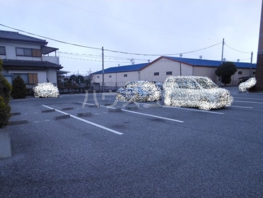 17/25 駐車場