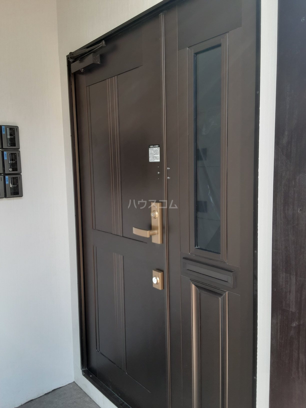 2/4 エントランス