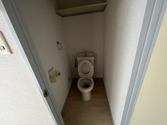 16/30 トイレ