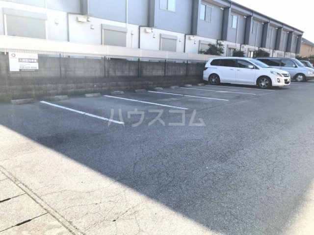 20/27 駐車場
