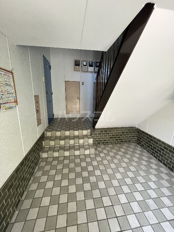 2/8 エントランス