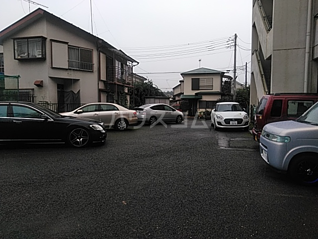 22/30 駐車場