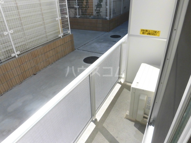 18/27 バルコニー