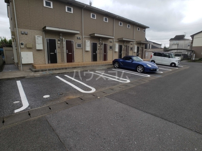 2/10 駐車場