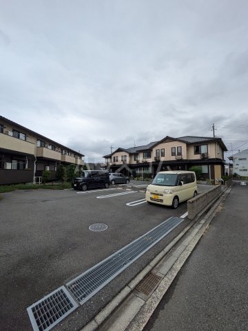 19/25 駐車場