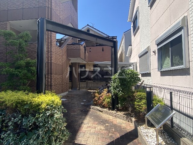 3/4 エントランス