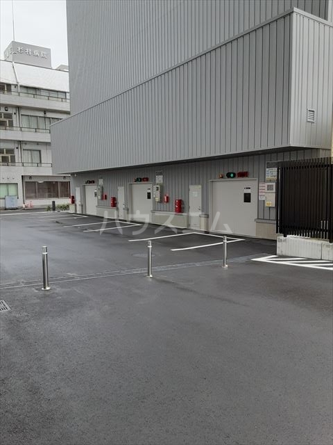 22/28 駐車場