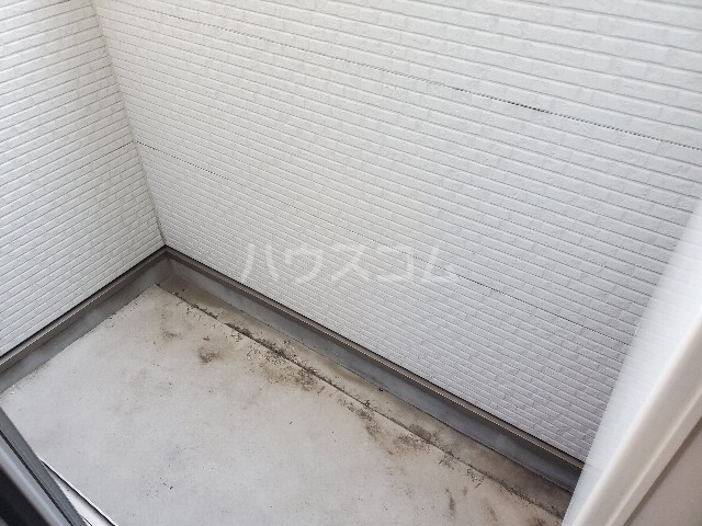 17/28 バルコニー