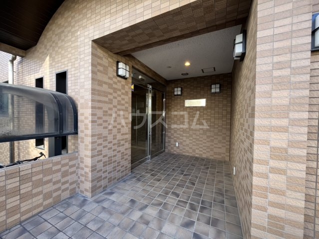 29/30 エントランス