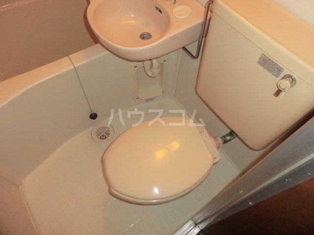 13/30 トイレ
