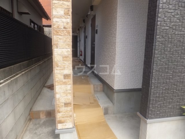 21/26 エントランス