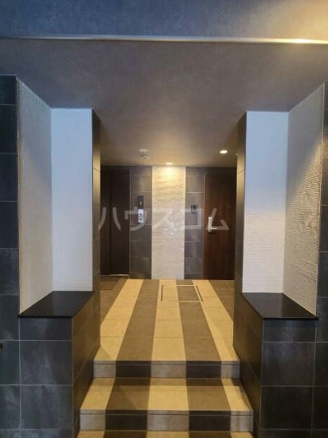 16/24 エントランス