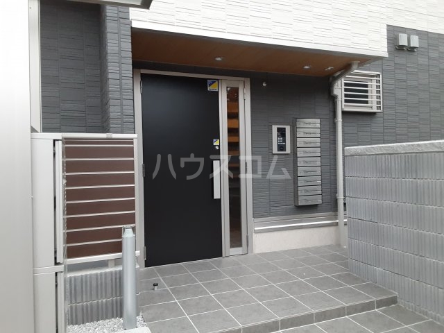 29/30 エントランス