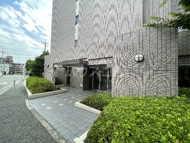 2/4 エントランス