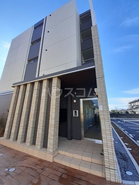 13/20 エントランス