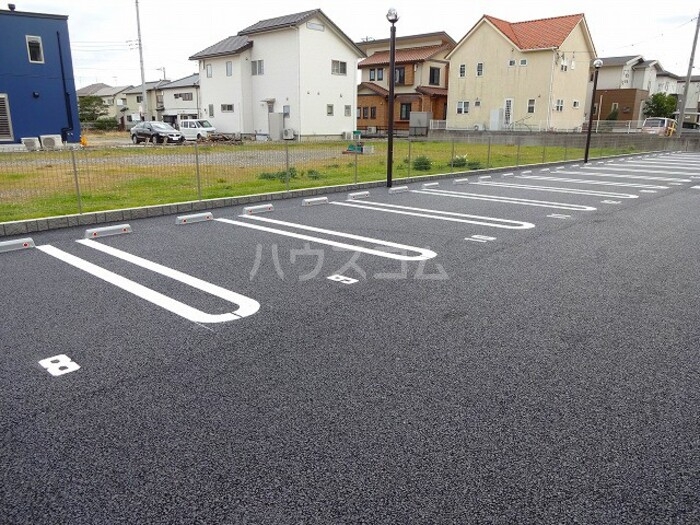 2/3 駐車場