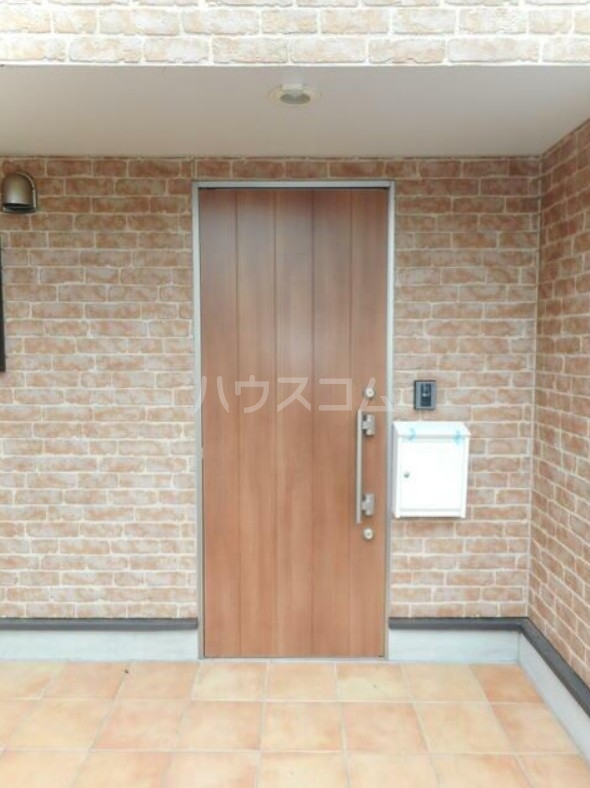 15/16 エントランス