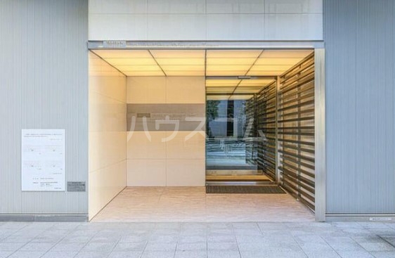 15/25 エントランス