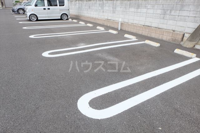22/30 駐車場