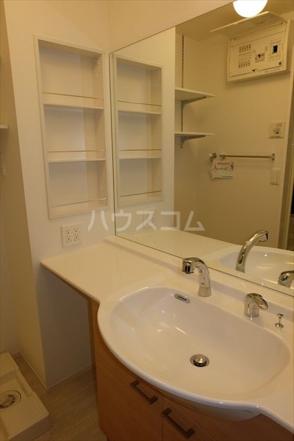 13/30 洗面