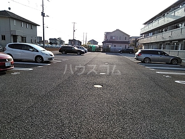 22/26 駐車場