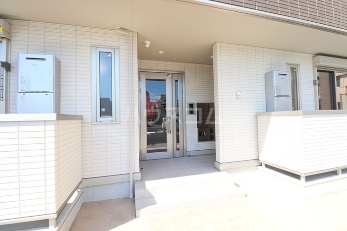 17/25 エントランス