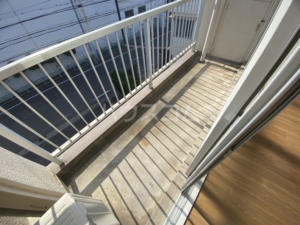 20/30 バルコニー