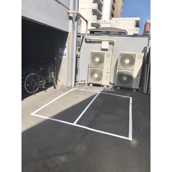 3/7 駐車場