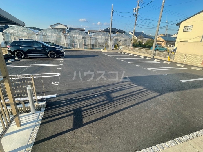 20/30 駐車場