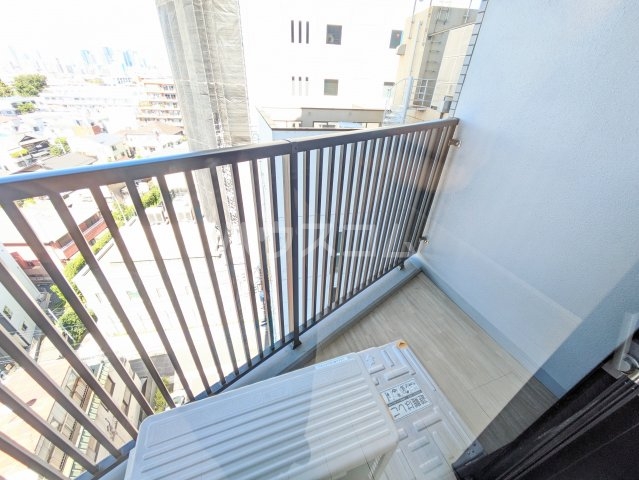 19/28 バルコニー