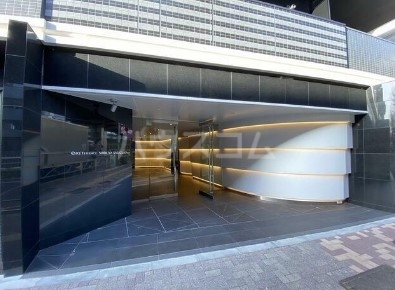 15/17 エントランス