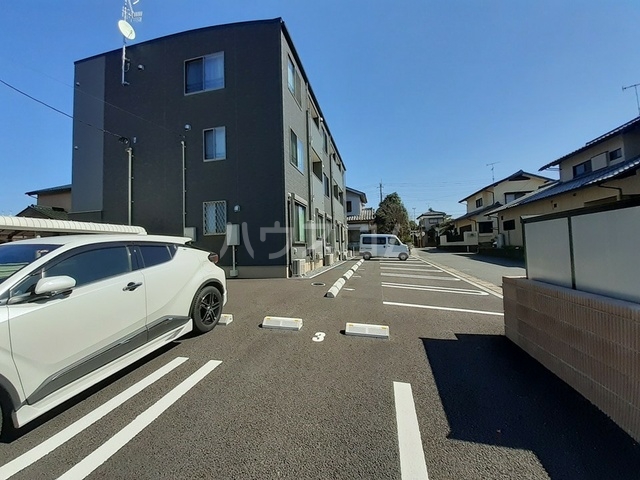 16/30 駐車場