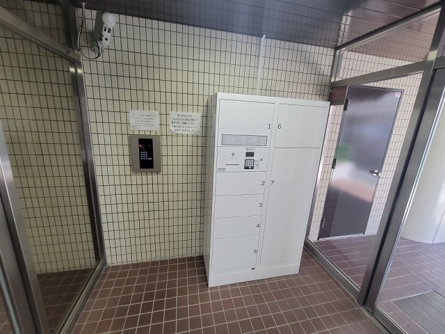 16/26 エントランス