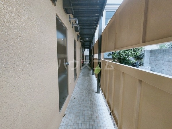 17/25 エントランス