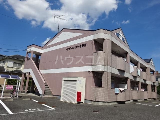 21/29 エントランス