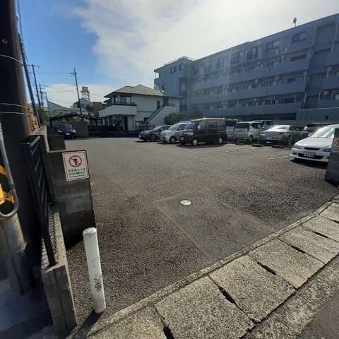 4/7 駐車場